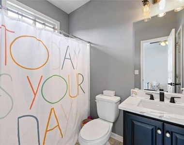 1501 Glen Ivy - Photo Thumbnail 10