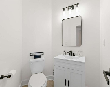 1501 Glen Ivy - Photo Thumbnail 8