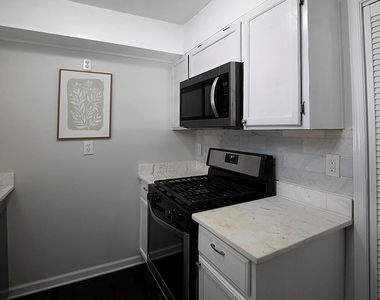 1018 Old Holcomb Bridge Road - Photo Thumbnail 12
