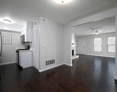 1018 Old Holcomb Bridge Road - Photo Thumbnail 10