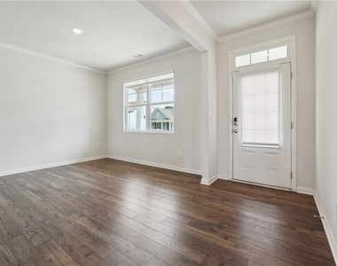 100 Fernbrook Trail - Photo Thumbnail 2