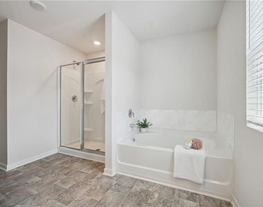 100 Fernbrook Trail - Photo Thumbnail 21