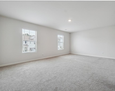 100 Fernbrook Trail - Photo Thumbnail 19