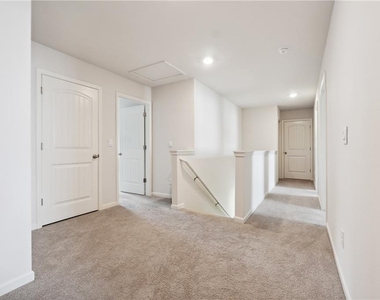 100 Fernbrook Trail - Photo Thumbnail 23