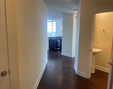 270 17th Street Nw - Photo Thumbnail 6