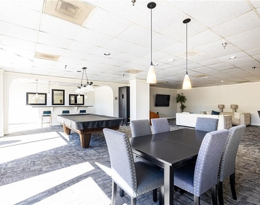 2479 Peachtree Road Ne - Photo Thumbnail 17