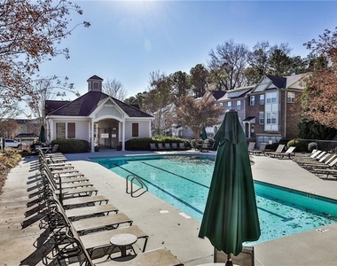 1934 Cobblestone Circle Ne - Photo Thumbnail 2
