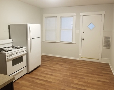 2026 N Kedvale Avenue - Photo Thumbnail 4