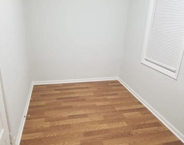 2026 N Kedvale Avenue - Photo Thumbnail 8