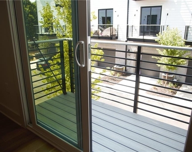 1350 May Avenue Se - Photo Thumbnail 12