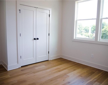 1350 May Avenue Se - Photo Thumbnail 13