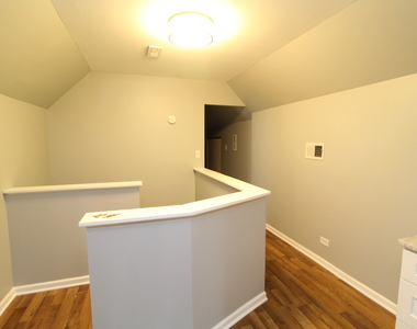 3732 N Ashland Avenue - Photo Thumbnail 9