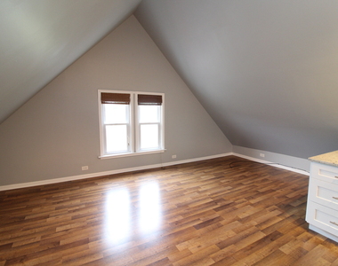 3732 N Ashland Avenue - Photo Thumbnail 3