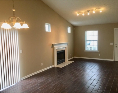 2040 Keenland Court - Photo Thumbnail 4