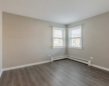 8528 W Gregory Street - Photo Thumbnail 8