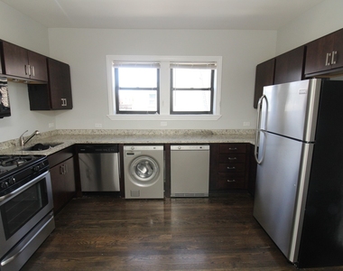 1542 W Waveland Avenue - Photo Thumbnail 2