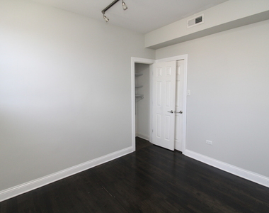 1542 W Waveland Avenue - Photo Thumbnail 9