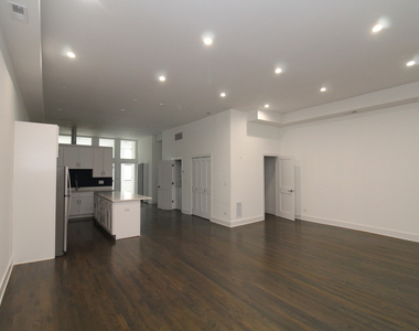 1474 N Milwaukee Avenue - Photo Thumbnail 3