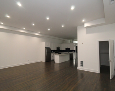 1474 N Milwaukee Avenue - Photo Thumbnail 4