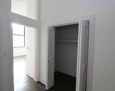 1474 N Milwaukee Avenue - Photo Thumbnail 18