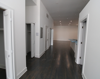 1474 N Milwaukee Avenue - Photo Thumbnail 13