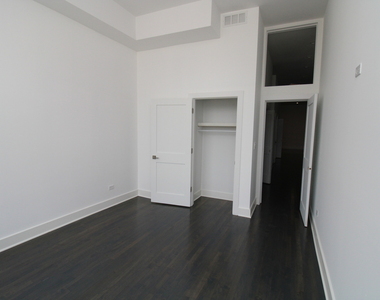 1474 N Milwaukee Avenue - Photo Thumbnail 16