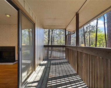 903 Cumberland Court - Photo Thumbnail 14