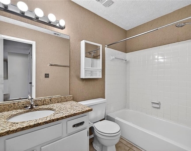 903 Cumberland Court - Photo Thumbnail 13