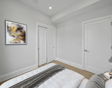 1241 N Bosworth Avenue - Photo Thumbnail 6