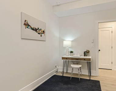 1420 W Winnemac Avenue - Photo Thumbnail 16