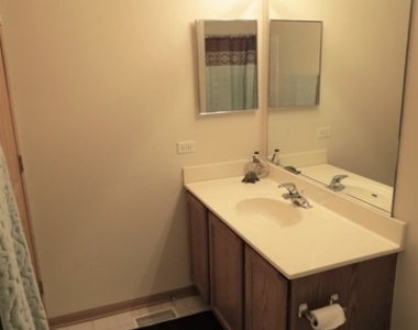 929 Genesee Drive - Photo Thumbnail 5