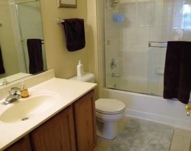 929 Genesee Drive - Photo Thumbnail 7
