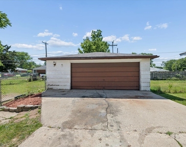 1805 Kelly Avenue - Photo Thumbnail 18
