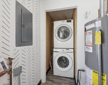 1805 Kelly Avenue - Photo Thumbnail 14