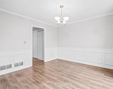 320 Saint Simons Cove - Photo Thumbnail 5