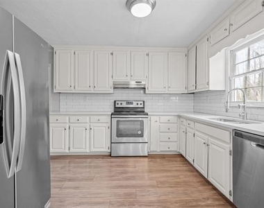 320 Saint Simons Cove - Photo Thumbnail 18