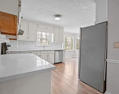 320 Saint Simons Cove - Photo Thumbnail 13