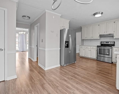 320 Saint Simons Cove - Photo Thumbnail 8