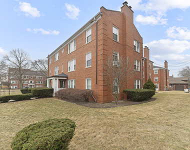 132 Ridge Avenue - Photo Thumbnail 13