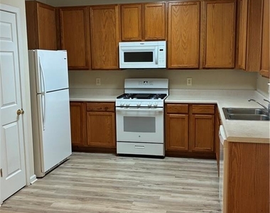 1692 Atkinson Park Circle - Photo Thumbnail 2