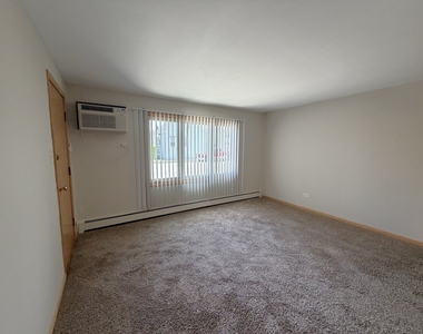 7601 W 61 Place W - Photo Thumbnail 3
