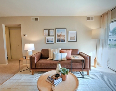 4327 Bayhead Court - Photo Thumbnail 2