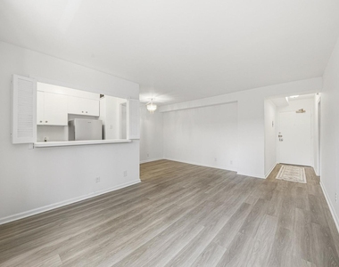 6118 N Sheridan Road - Photo Thumbnail 6