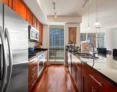 505 N Mcclurg Court - Photo Thumbnail 12