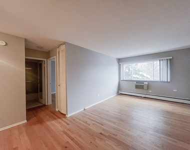 736 W Buena Avenue - Photo Thumbnail 2