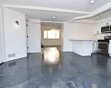 6337 Roosevelt Road - Photo Thumbnail 2