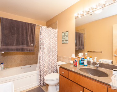 630 N Franklin Street - Photo Thumbnail 11