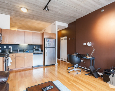 630 N Franklin Street - Photo Thumbnail 4