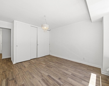 6118 N Sheridan Road - Photo Thumbnail 9