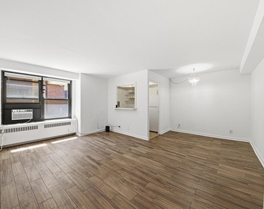 6118 N Sheridan Road - Photo Thumbnail 4